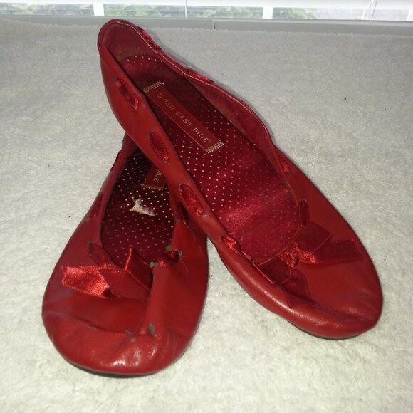Size 8 Lower East Side Red Soft Vintage Ballet Flats - Picture 1 of 10